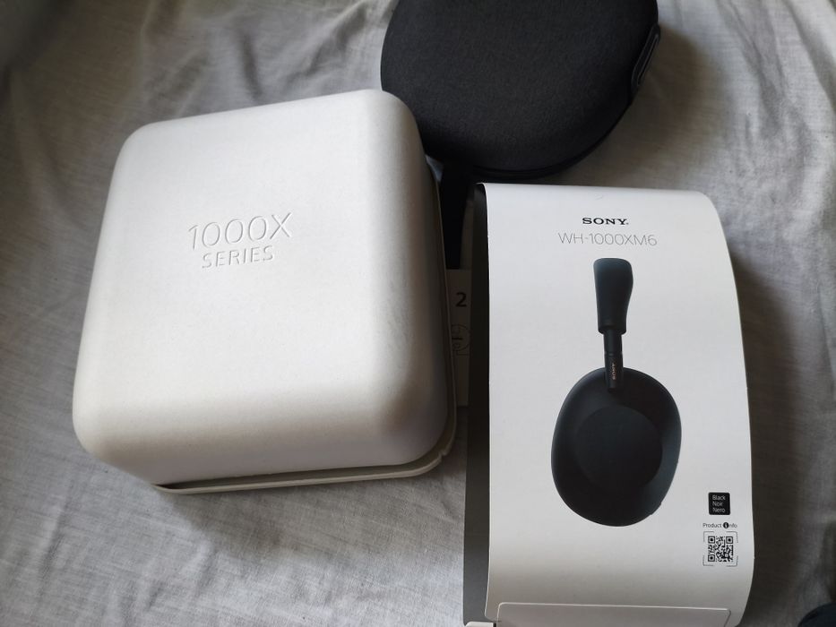 Продавам слушалки Sony WH-1000XM6