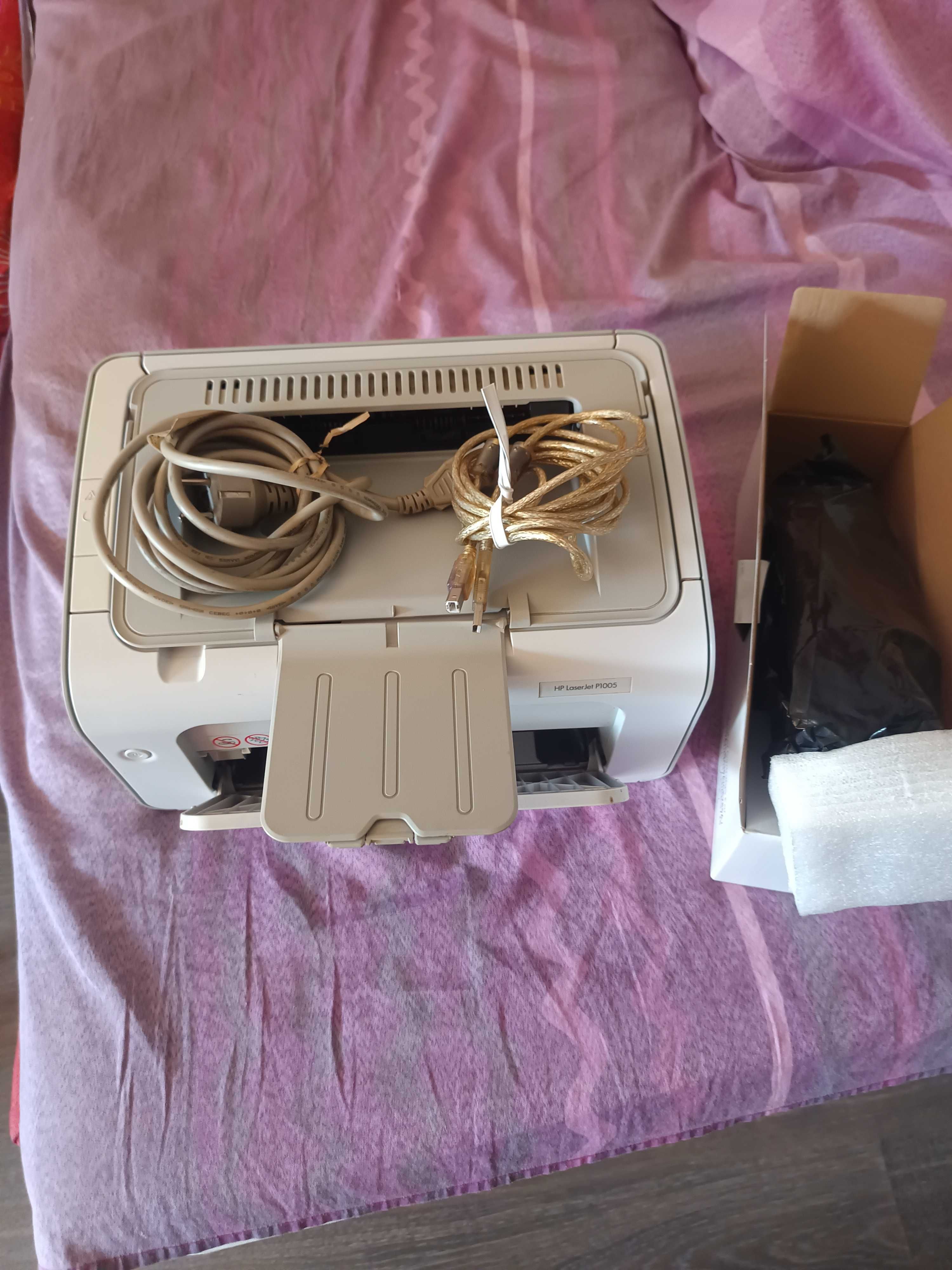Принтер HP  LaserJet P1005