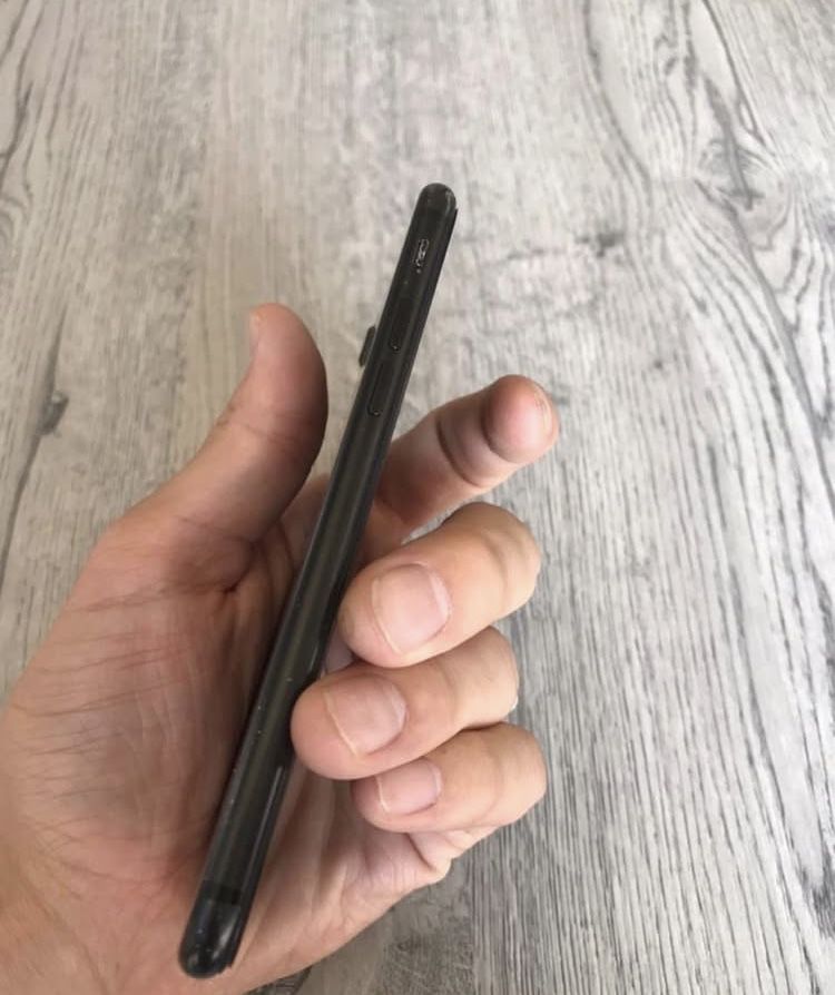 Iphone 7 ideal  srochna sotladi