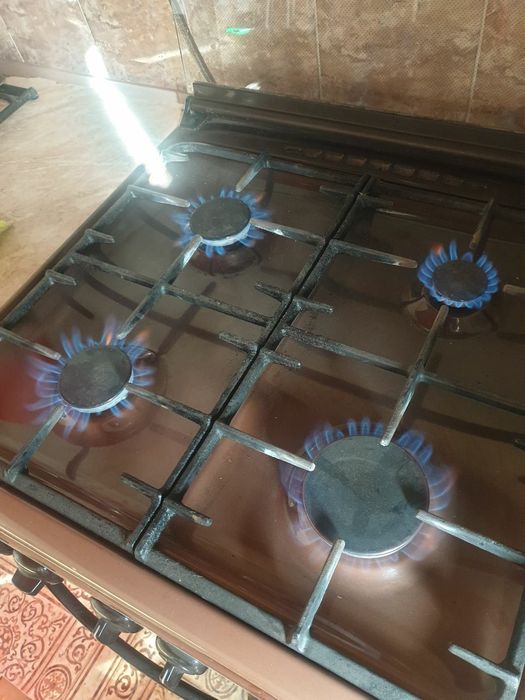 Срочно Продаётся газовая плита