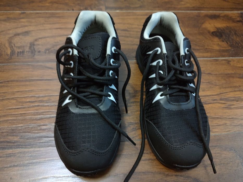 Papucii lucru, doua perechi!