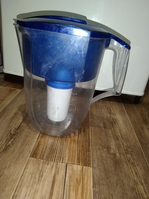 Отдам  кувшин фильтр для воды