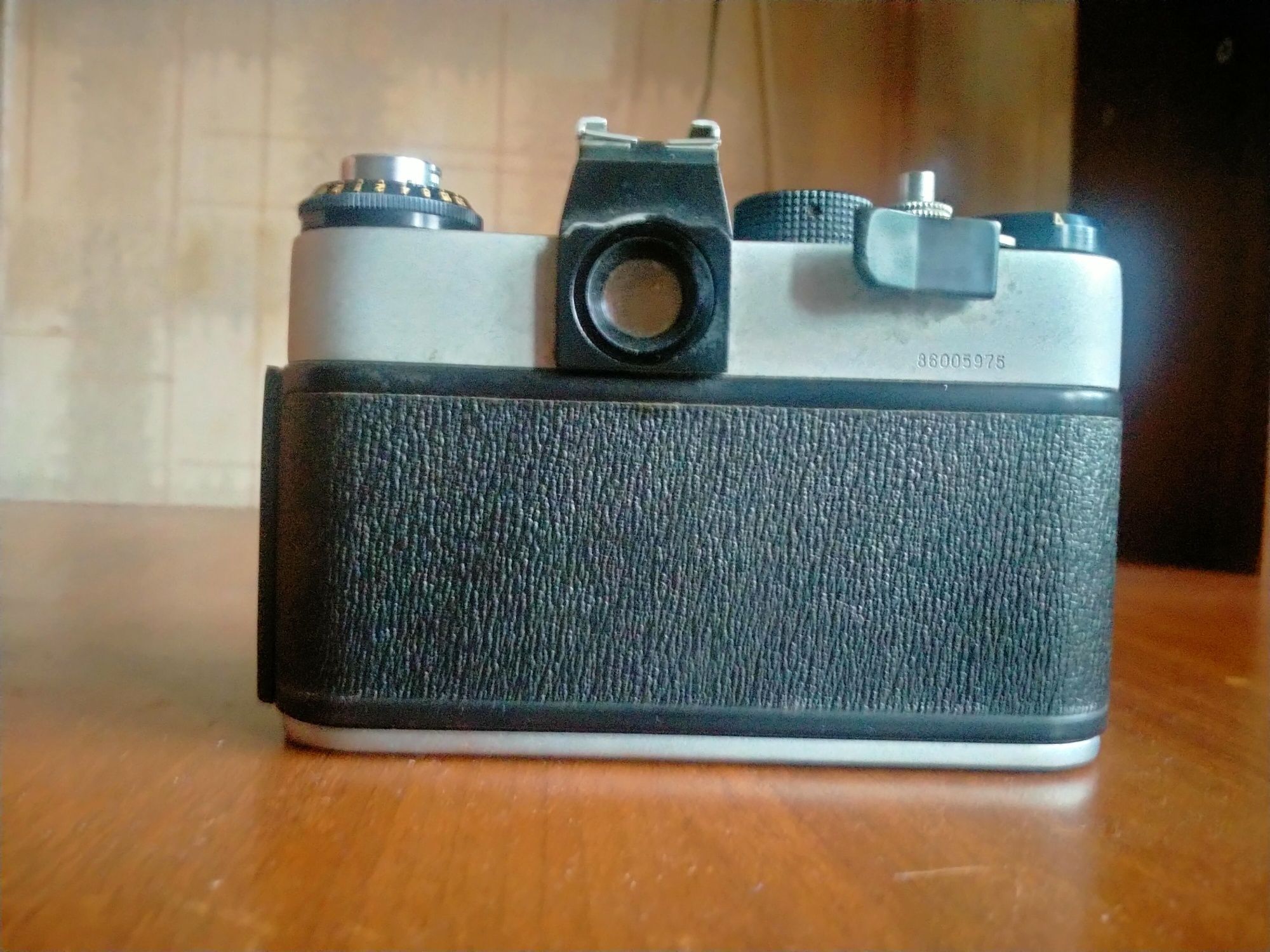 Фотоаппарат Zenit без объектива