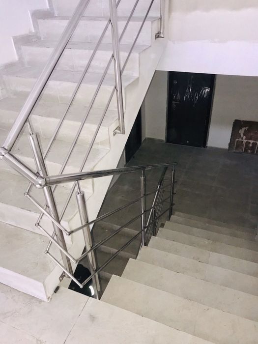 Balustrade inox mana curenta 350 lei