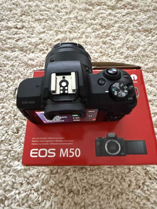 Camera foto mirrorless Canon M50 stare noua