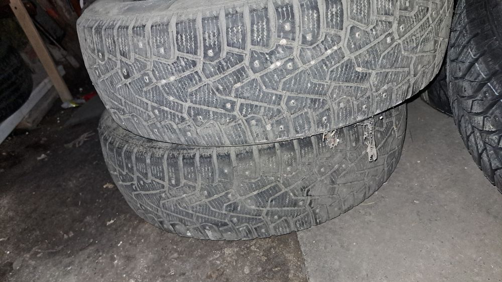 Продам пару зимних балона