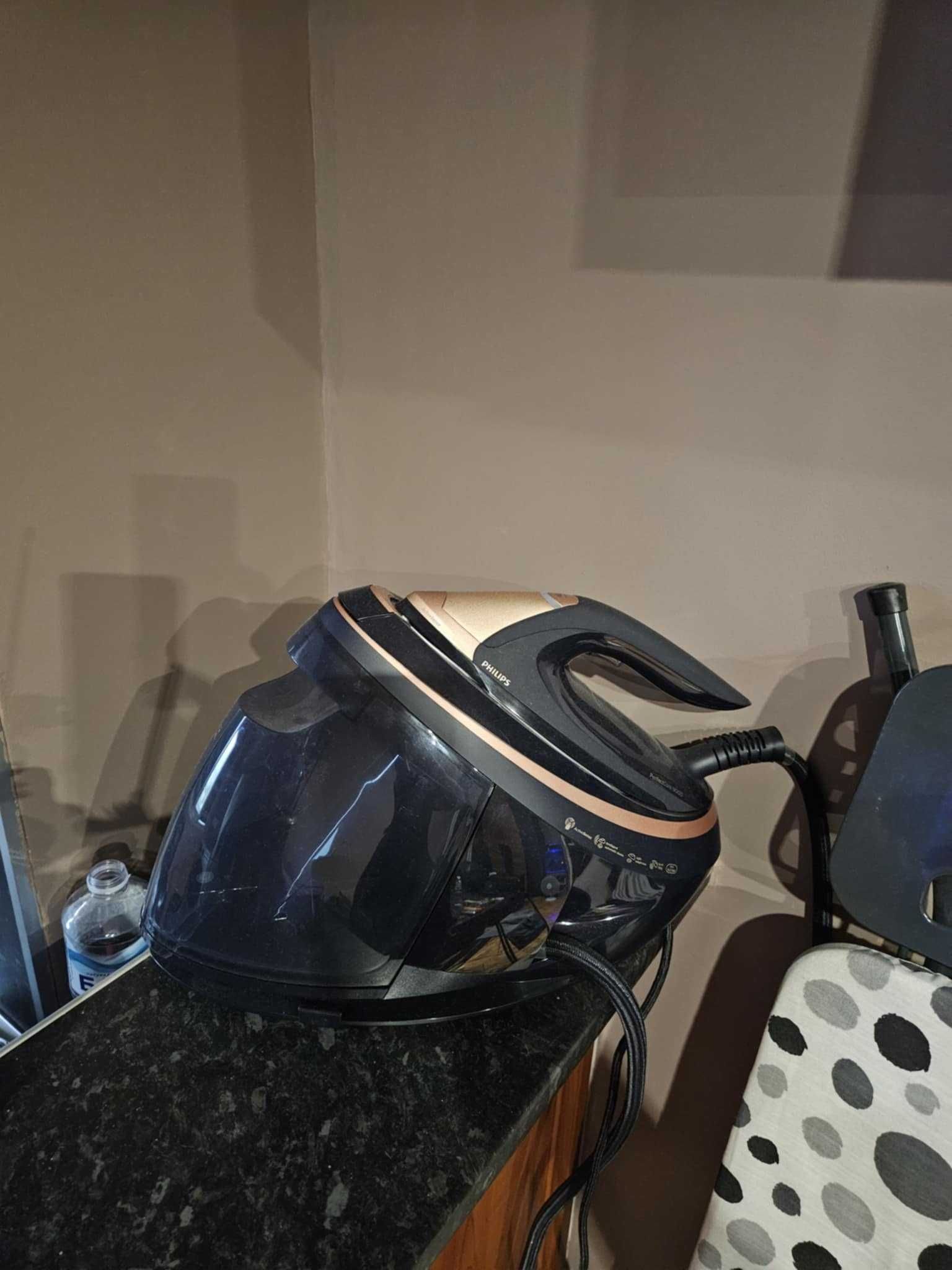 Парогенератор Philips PerfectCare-9000