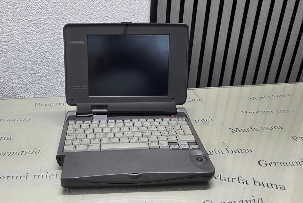 Laptop de colectie Compaq Aero 4/25 - 1990 - import Germania