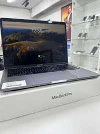 Macbook 2022 m2 256 gb