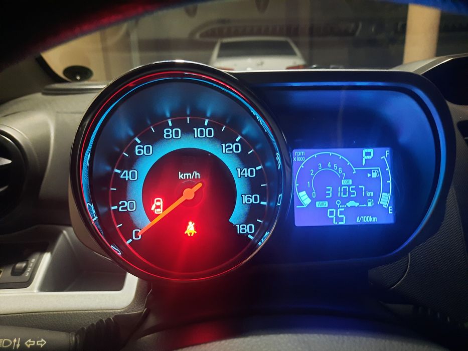 Spark 4 евро сотилади. Пробег 31 000км