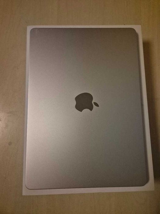 Лаптоп Apple Macbook M3 air 13