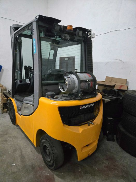 Stivuitor Jungheinrich gaz