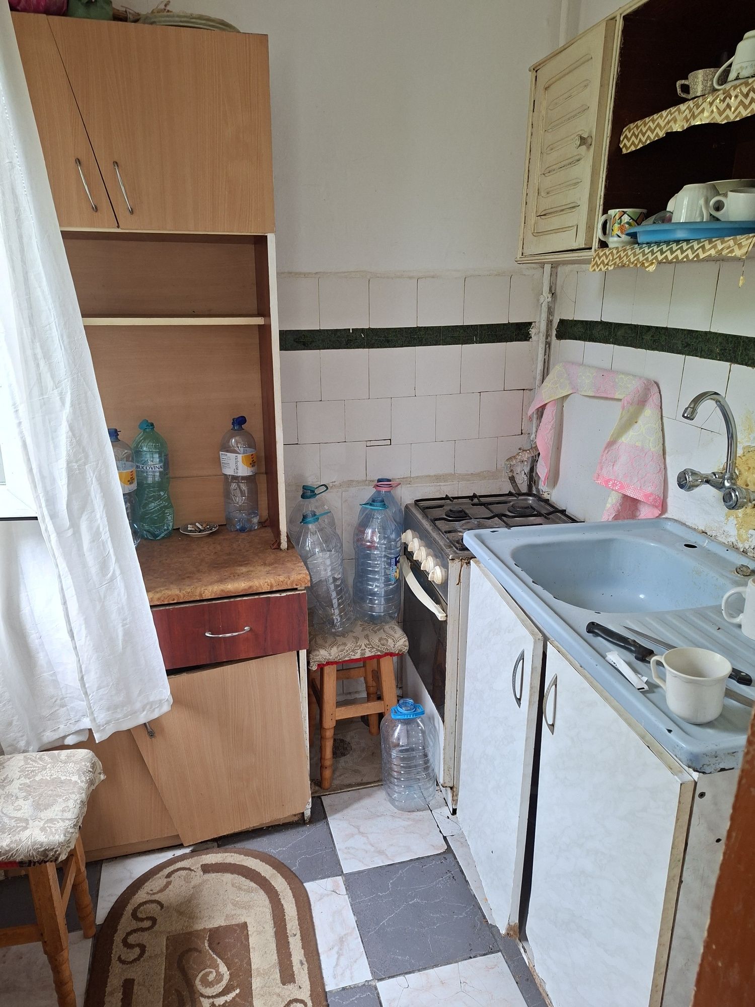Vând apartament 3 camere confort 2  zona micro 14