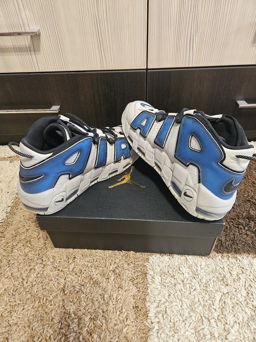 Vând Nike Air Uptempo