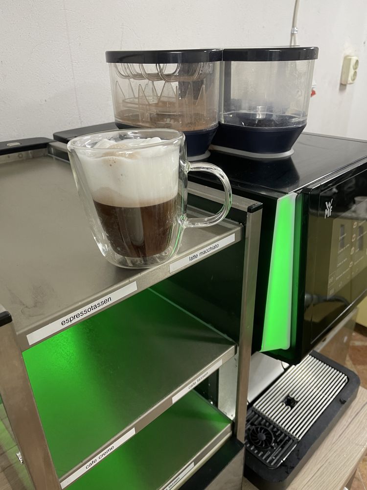 Espressor/Aparat cafea WMF 1500S DYNAMIC MILCH IMPECABIL