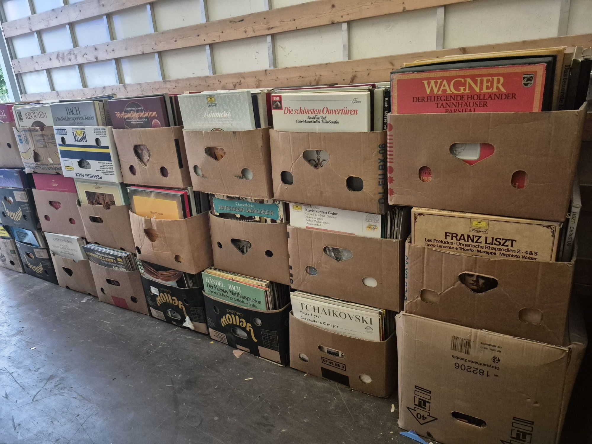 Vând lot 12500lp Discuri Vinil cu muzica clasica mixta pentru pick Up