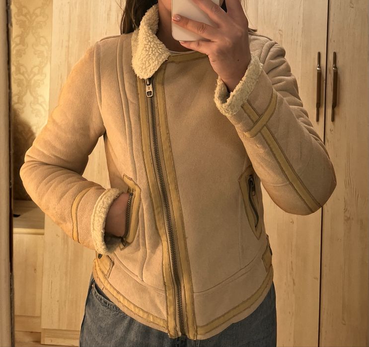 Продам дублёнку Bershka