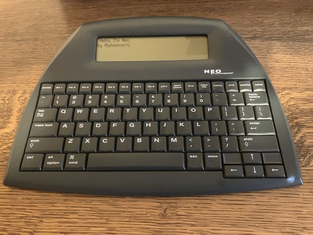 Neo Alphasmart masina de scris electronica