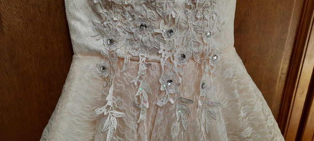 Rochie ocazie, crem, scurtă, foarte festivă, 42-44