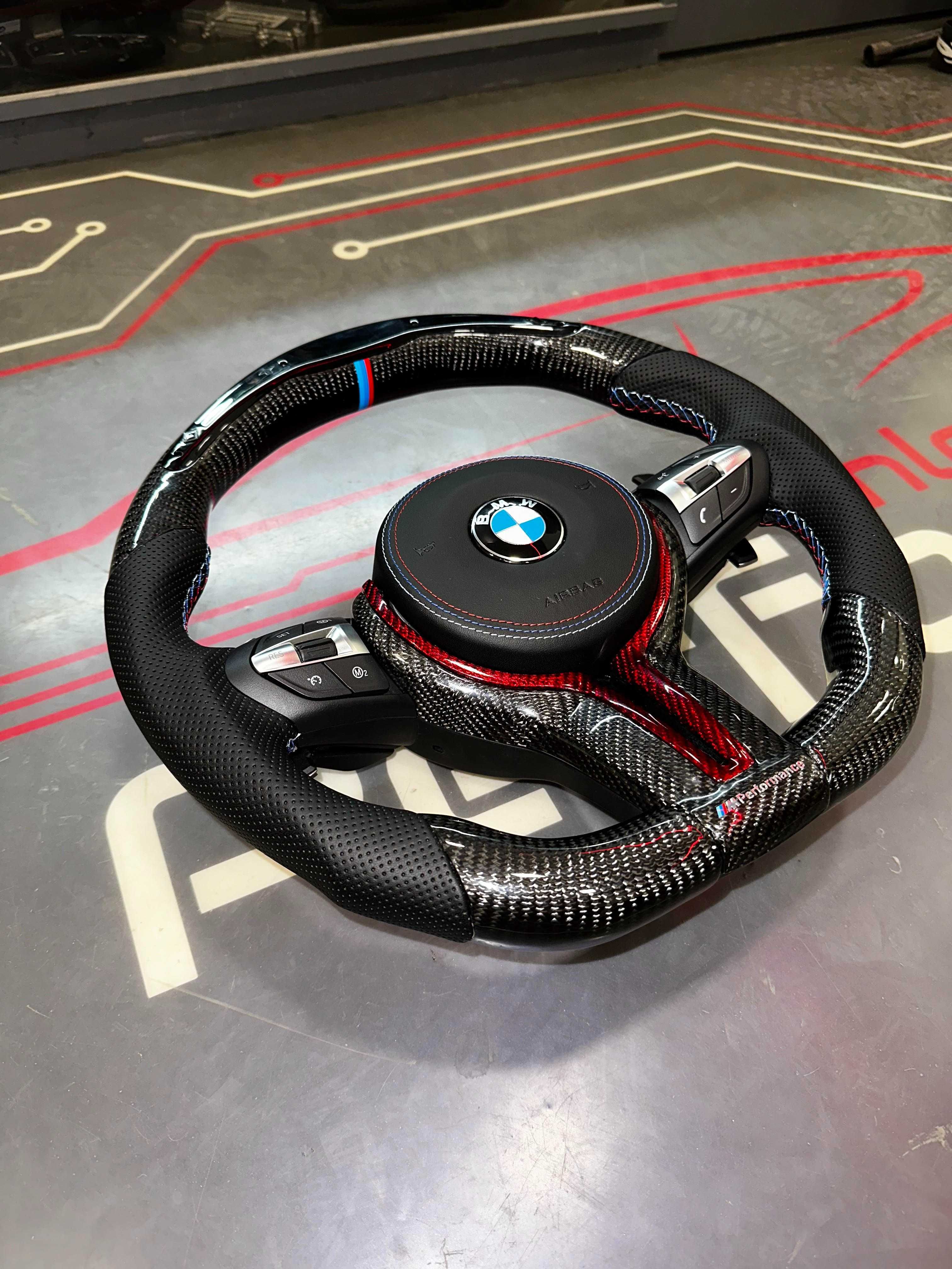 Volan BMW M CARBON / LED / Vibratii / Incalzire / DISTRONIC! SERIA F/E