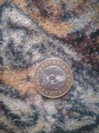 Монета номиналом в 100 тенге