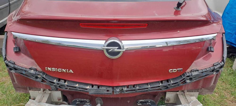 Врата врати лява дясна предни и задни Инсигния Insignia 2009Г.