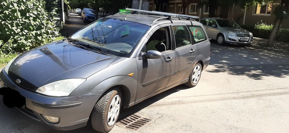 Vând ford focus 1.6