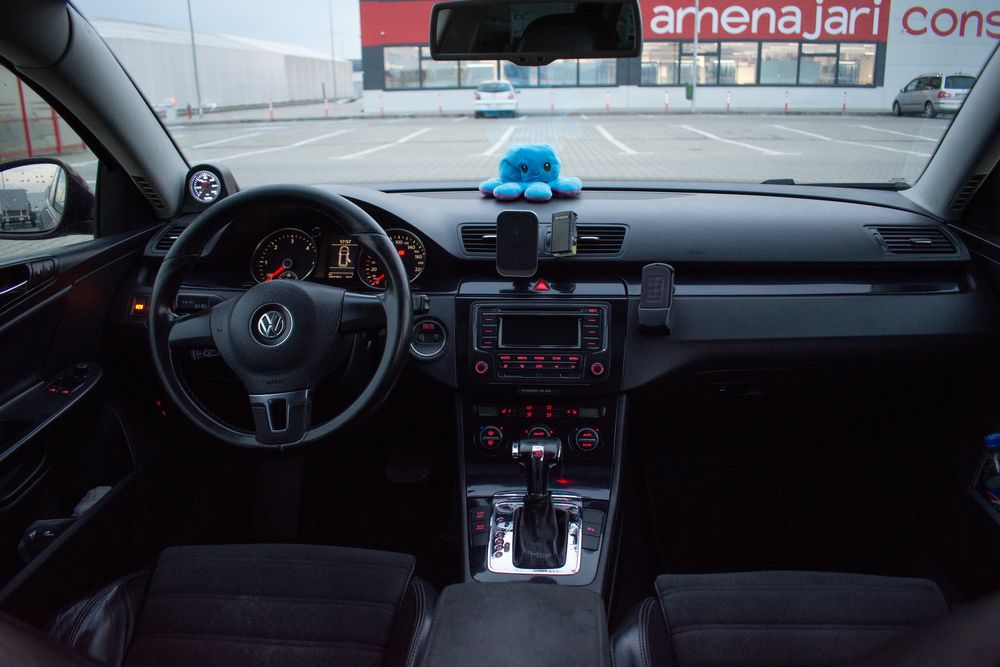Vand Passat B6 2.0 BMR DSG in stare perfecta.