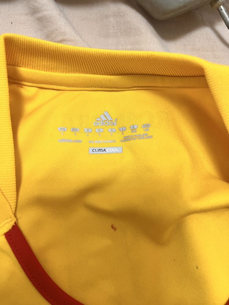Vand tricou Razvan Rat original