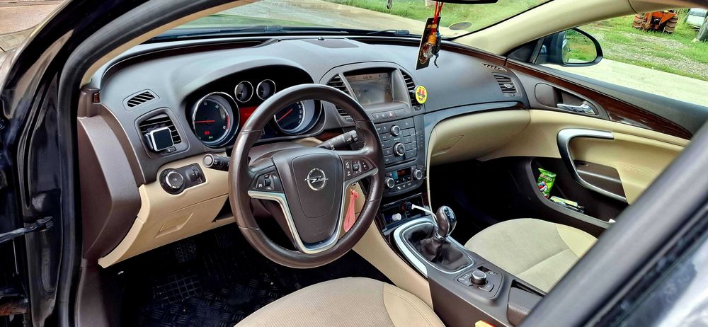 Opel Insignia 2.0 CDTI 163 CP- 2010 - 231.000 km