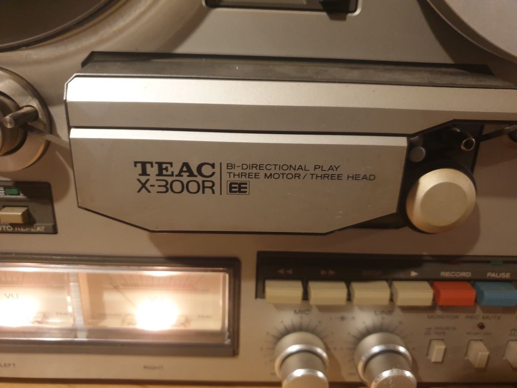 Magnetofon Teac x300r(autorevers)si casetofon Sharp Gf9090
