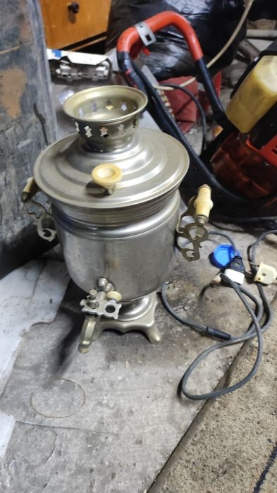 Продам рабочий самовар электрический