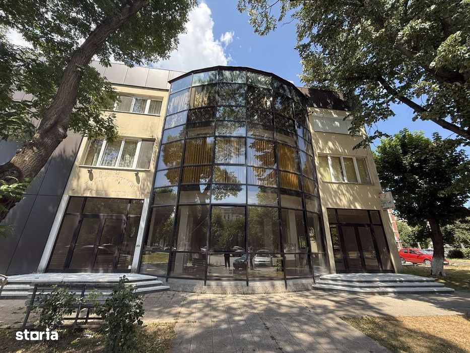 Oportunitate de investitie!Spatiu 170 mp,zona cu trafic intens