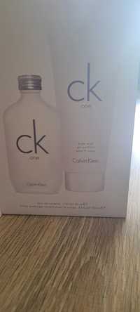 Vand caseta cadou Calvin Klein - CK one unisex