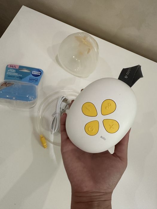Помпа за кърмене Medela solo Handsfree