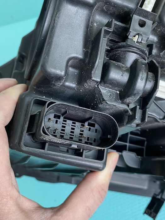 Десен фар far 1EX.2015 за Мерцедес Mercedes E class Е класа W213