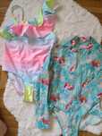 Costum de baie protectie UV 122-128*2 si casca innot