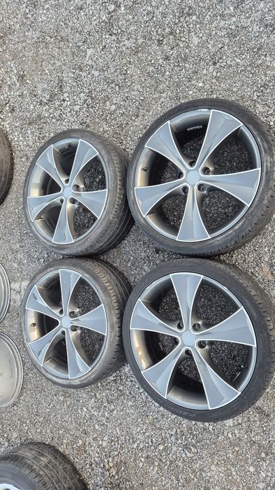 Джанти CARMANI 5/114.3 Toyota,Mitsubishi,Nissan 5x114.3

Употребявани,