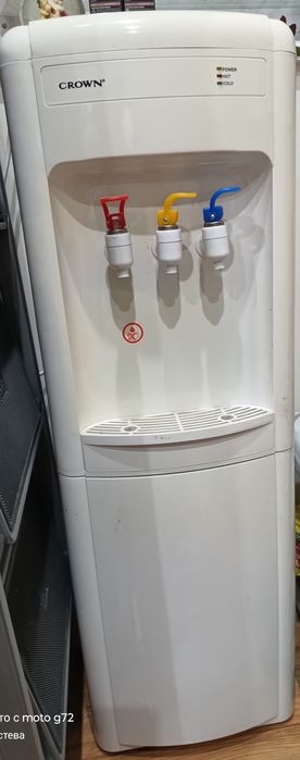 Диспенсър за вода Crown