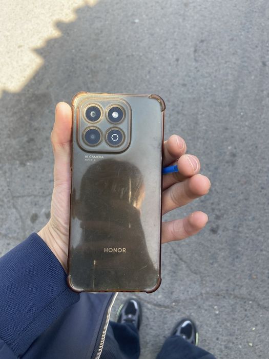 Honor X6B 256gb 40000 тг 7747ват497сап46на22 этом номере могу за 35000