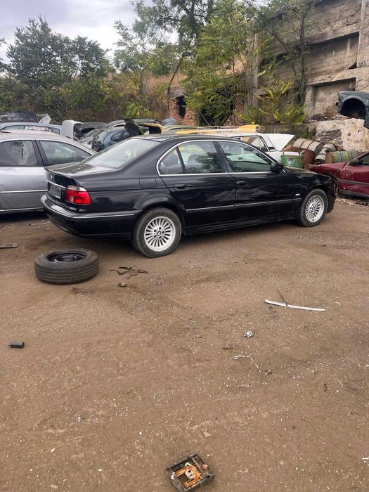 БМВ 525 Д  2.5 дизел 2000 година на части