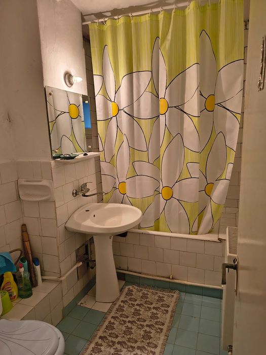 Vând apartament 3 camere