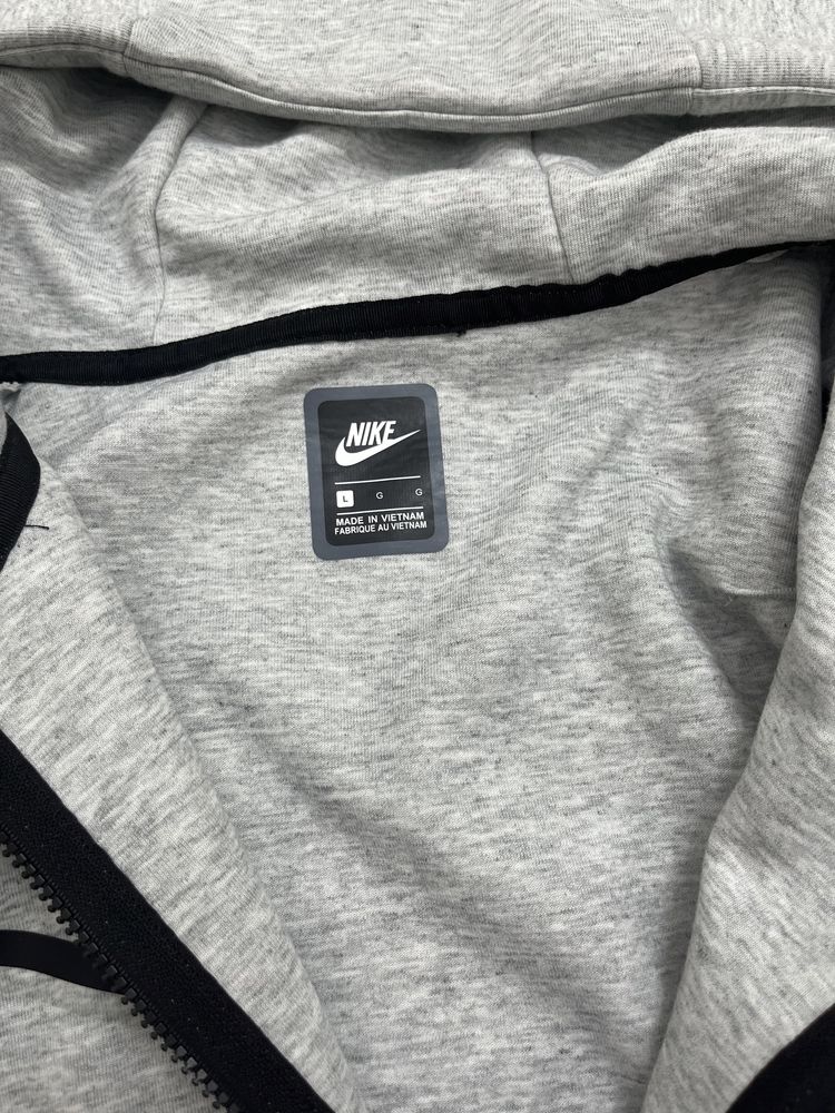 Nike tech fleece серый
