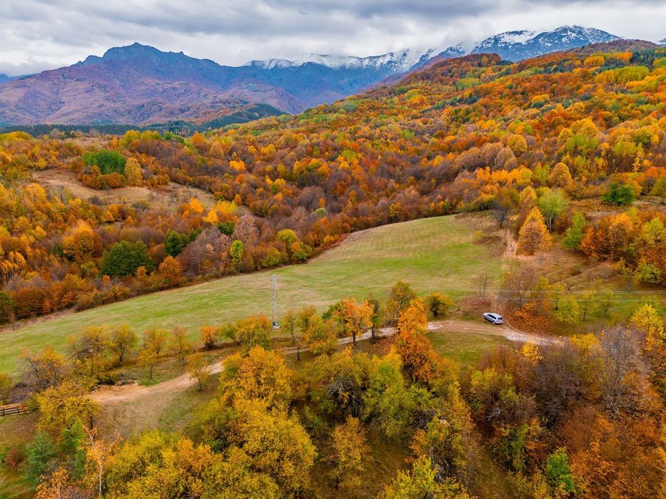 Парцел в Ловеч, област-гр.Априлци площ 891 цена 23000