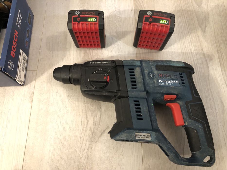 Ciocan Rotopercutor Bosch GBH 180 Li cu acumulatori