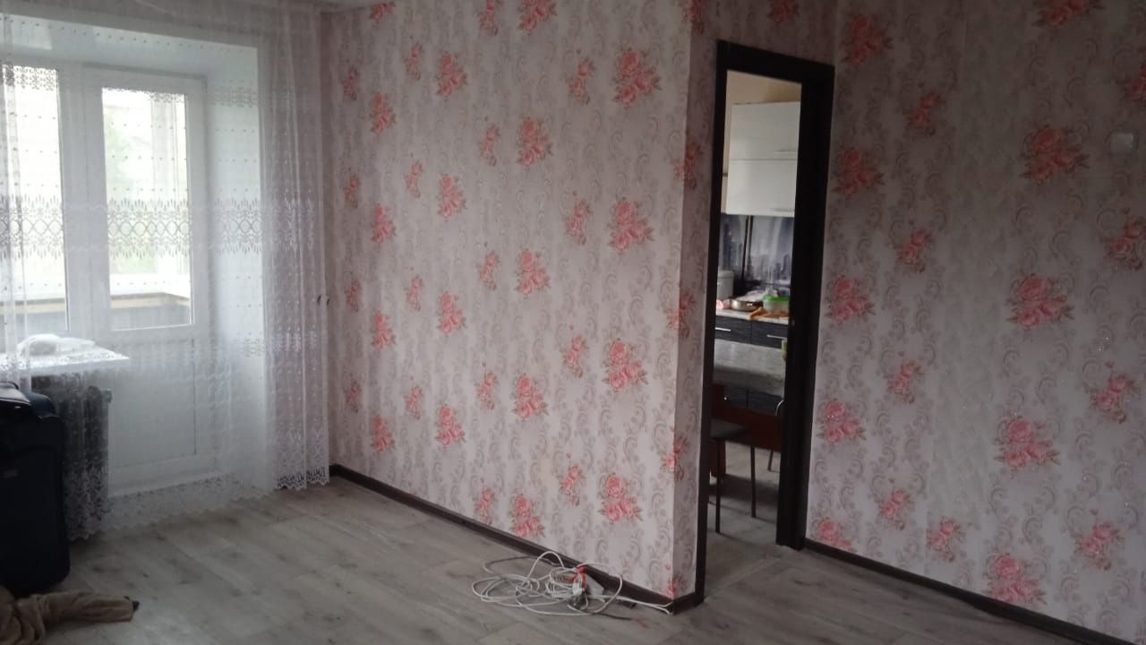 Продам 1- комнатную квартиру в городе Рудный!