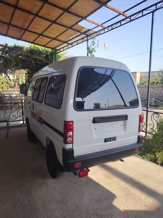 Damas 2025 yil.         V