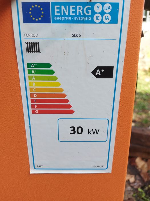 Vând centrala incalzire Ferolli pe lemne/carbune 30 kw