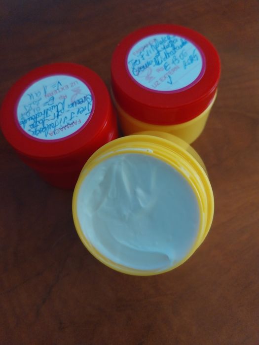 Cremă de față cu vitamine