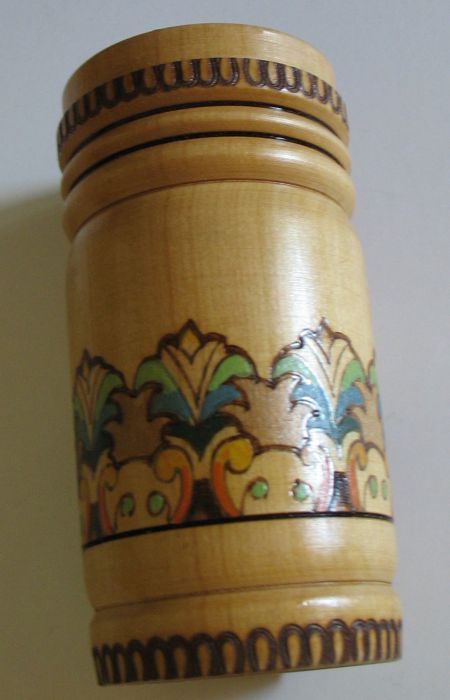 Красива сувенирна кутия с български мотиви